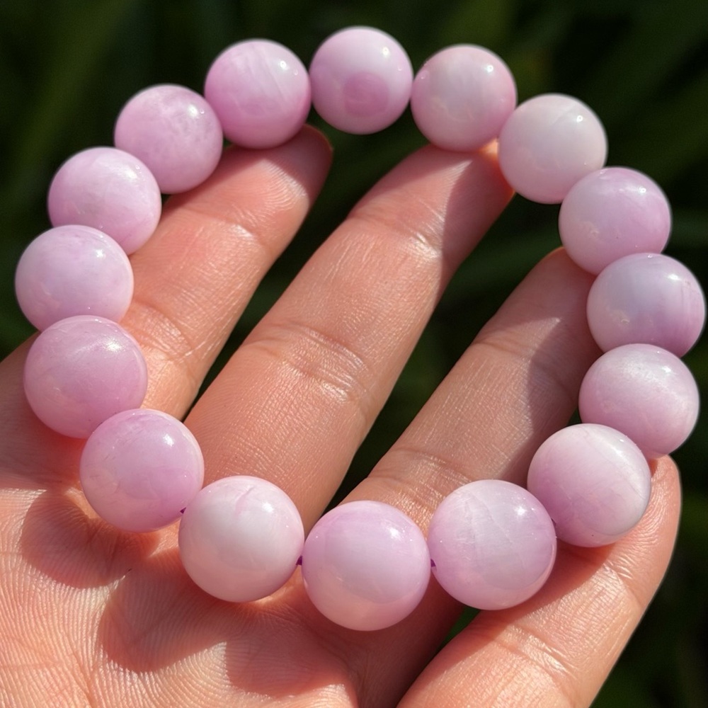 13.5mm stretchable cat eye flashy kunzite bracelet‎ 0364